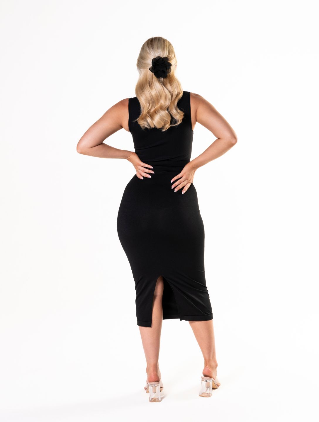 Shapewear-Kleid mit eckigem Ausschnitt