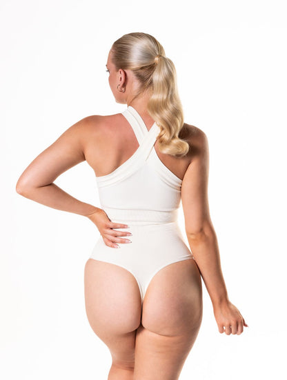 Figurformender Crossover-Halter-Body