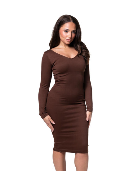 Nahtloses Midi-Kleid mit tiefem V-Ausschnitt