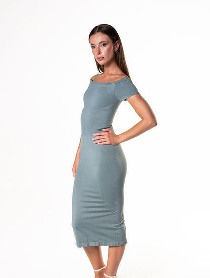 Schulterfreies Shapewear-Kleid mit Schlitz