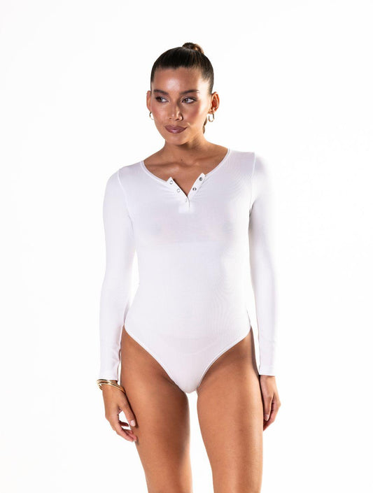 Nahtloser String-Body mit langen Ärmeln